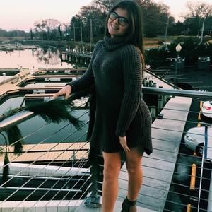 Meet your Posher, Abby